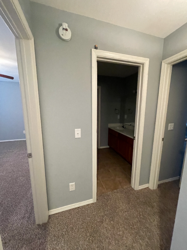 1899 W Stone St #2 - Photo 4 of 10
