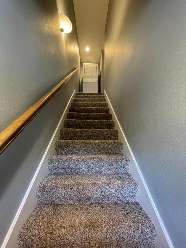 1899 W Stone St #2 - Photo 5 of 10