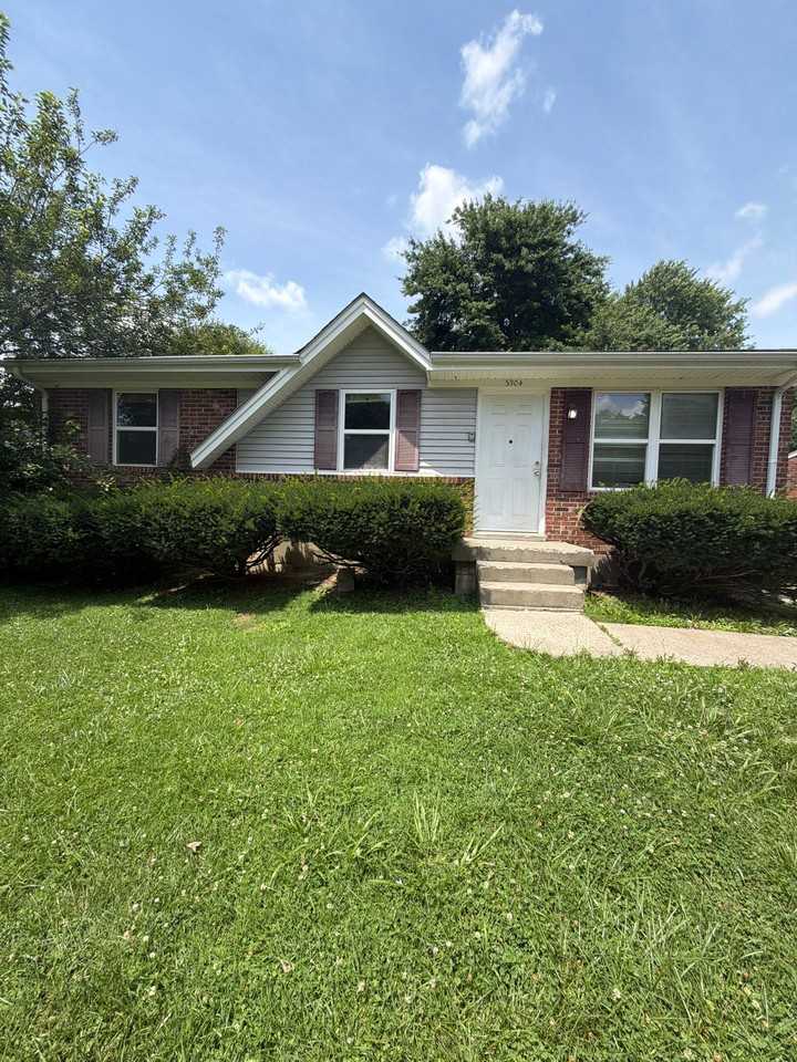 5904 Carmelwood Cir