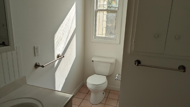 1308 S Michigan Ave #2 - Photo 6 of 9