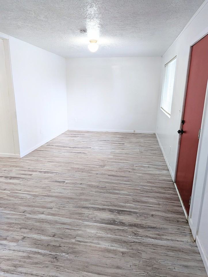 63671 Harriet Rd - Photo 2 of 9