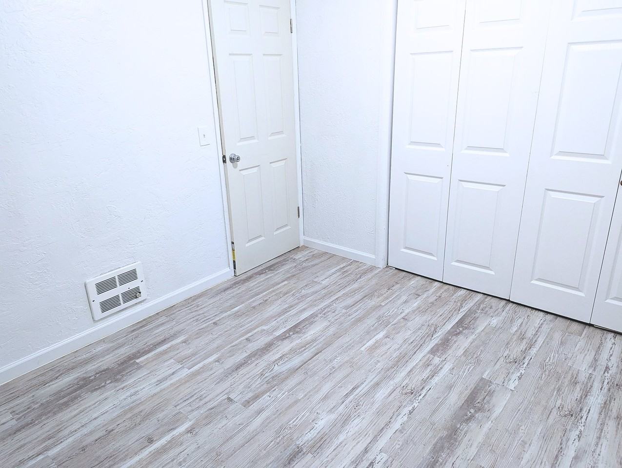 63671 Harriet Rd - Photo 5 of 9