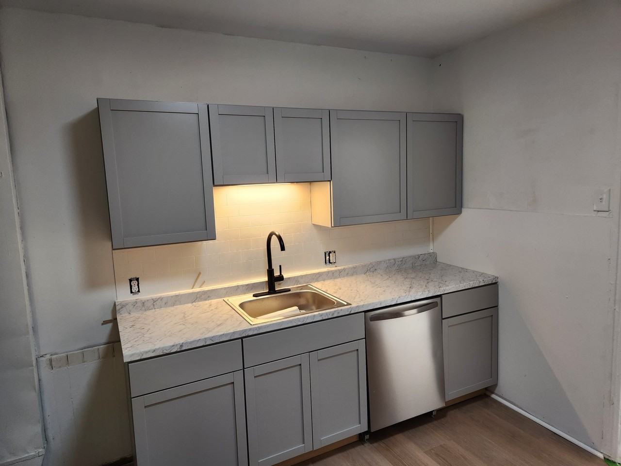 1810 Olive St - Photo 3 of 15