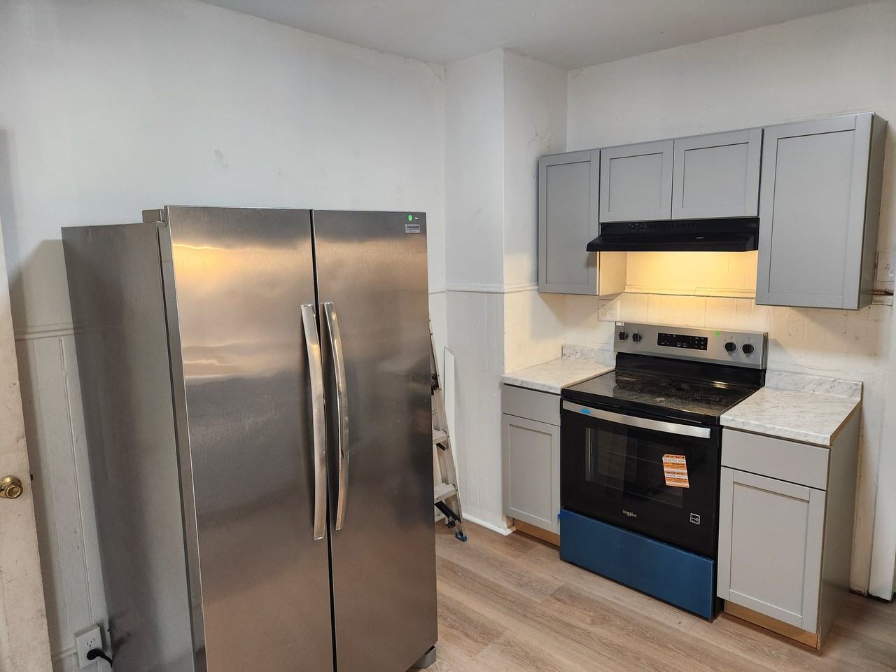1810 Olive St - Photo 4 of 15