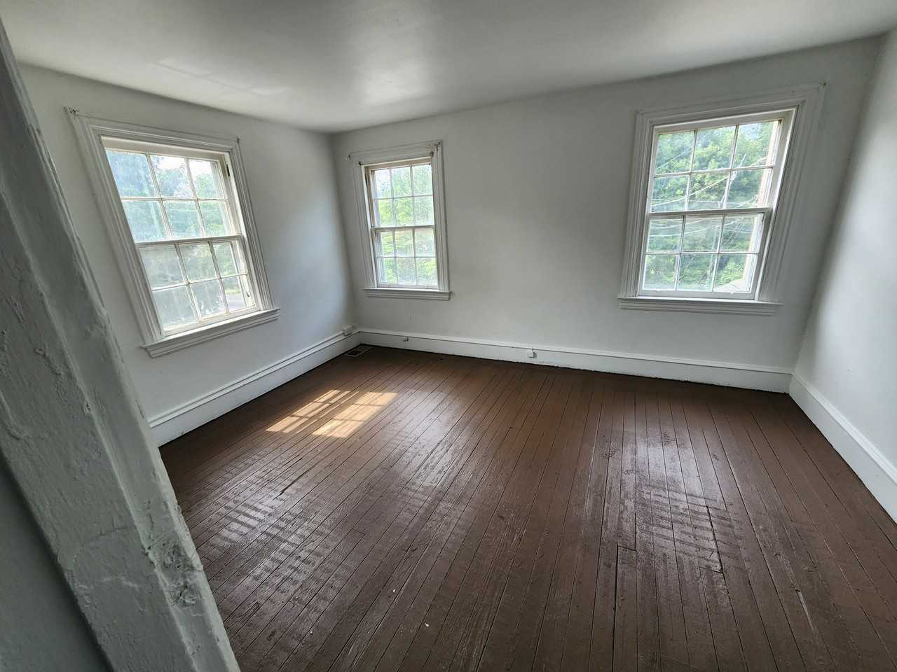 1810 Olive St - Photo 6 of 15