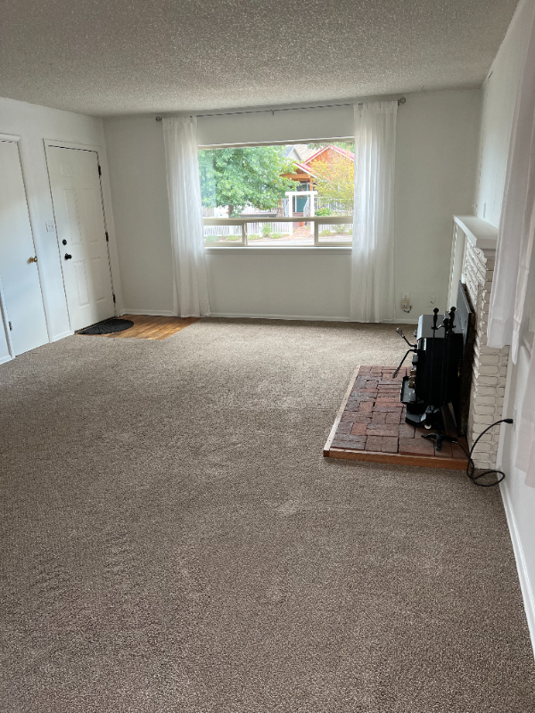 2318 5th St - Photo 2 of 11