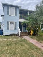 featured image of 320 Oleander Ave #U