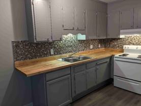 1220 8th St Ne #B - Photo 1 of 1