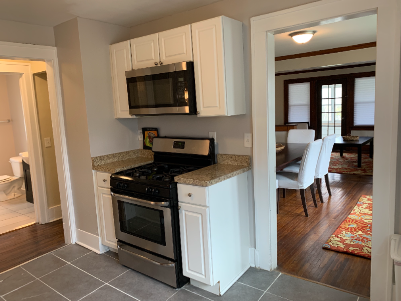 366 Inglewood Dr #UP - Photo 6 of 17