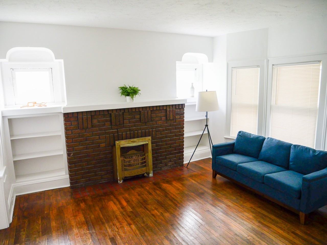 2580 E 127th St - Photo 2 of 18