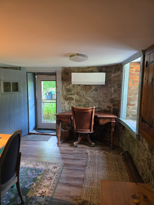 16 Middle Valley Rd - Photo 3 of 19