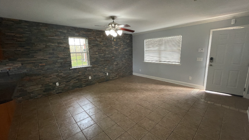 1897 W Stone St #3 - Photo 2 of 16