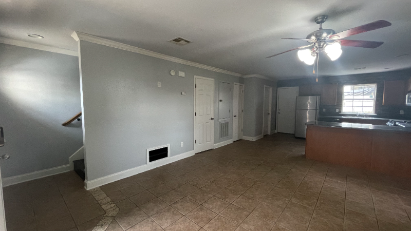 1897 W Stone St #3 - Photo 3 of 16