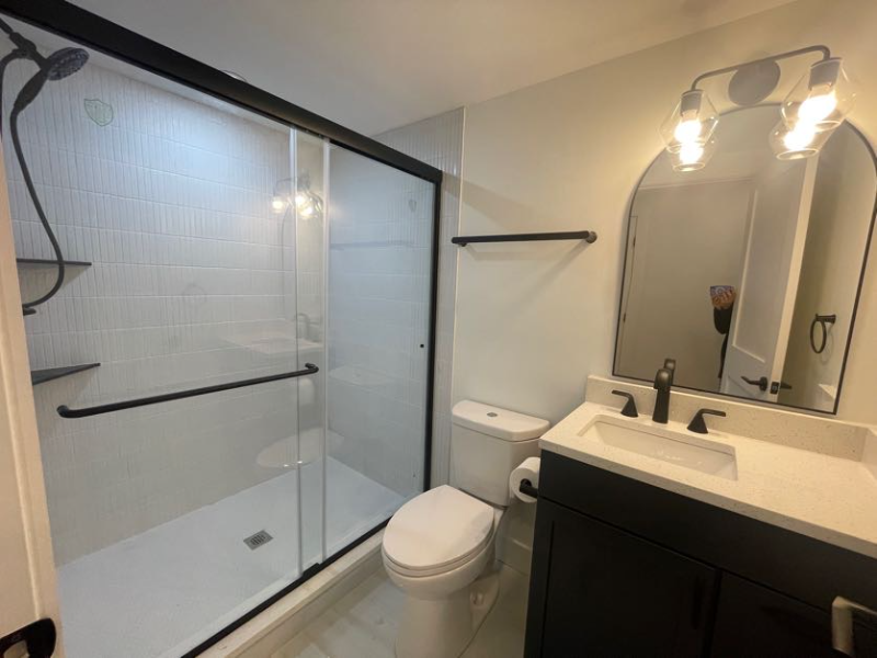 3925 Roland Ave #B - Photo 7 of 9