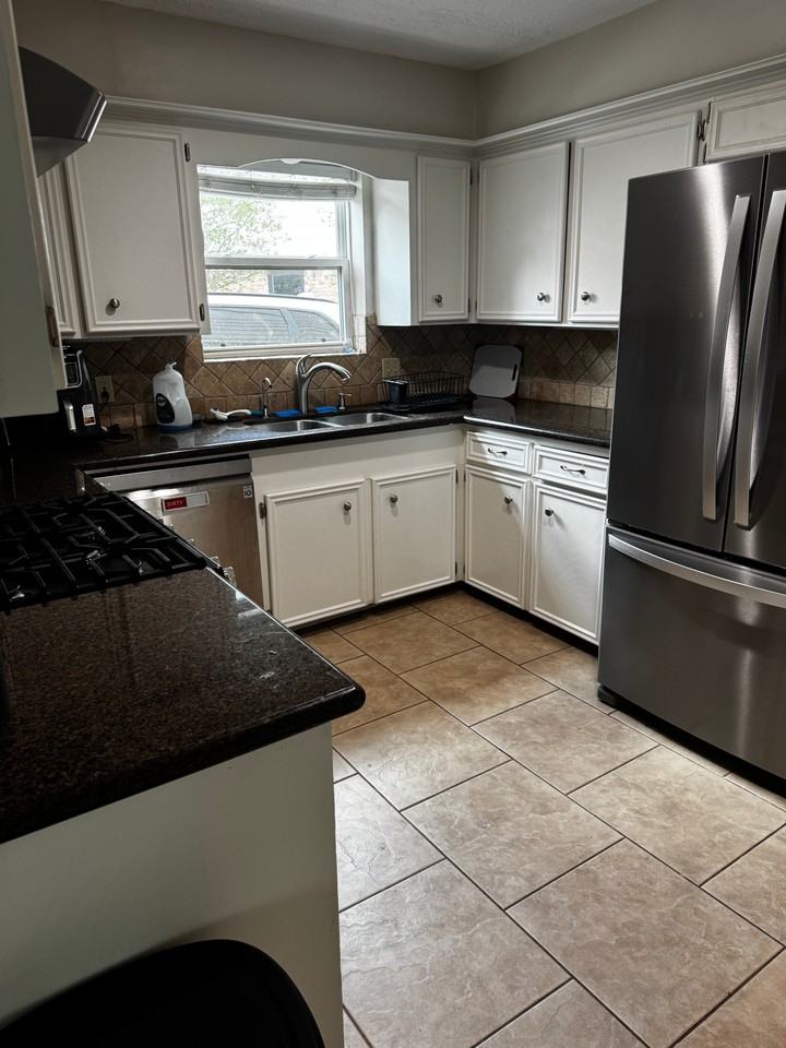 7618 Cheyne Cir - Photo 5 of 9