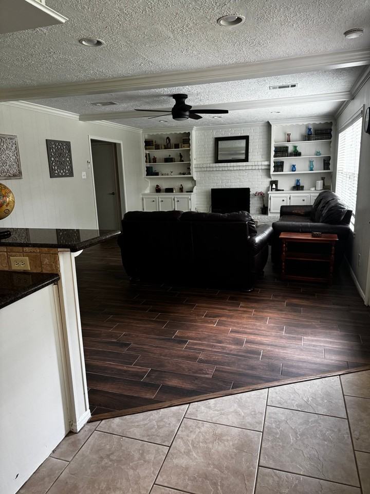 7618 Cheyne Cir - Photo 7 of 9