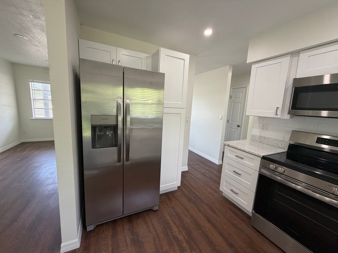 4454 Whitetail Ln - Photo 4 of 11