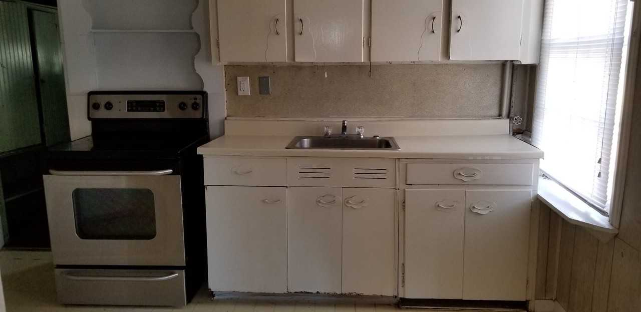 316 N Maple Ave - Photo 6 of 10