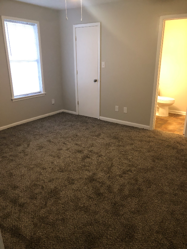 1837 W Jackson St #A - Photo 5 of 7