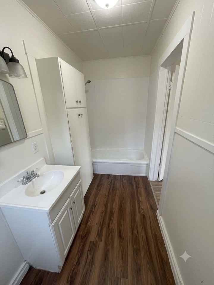 606 E Orange Ave #1 - Photo 3 of 4