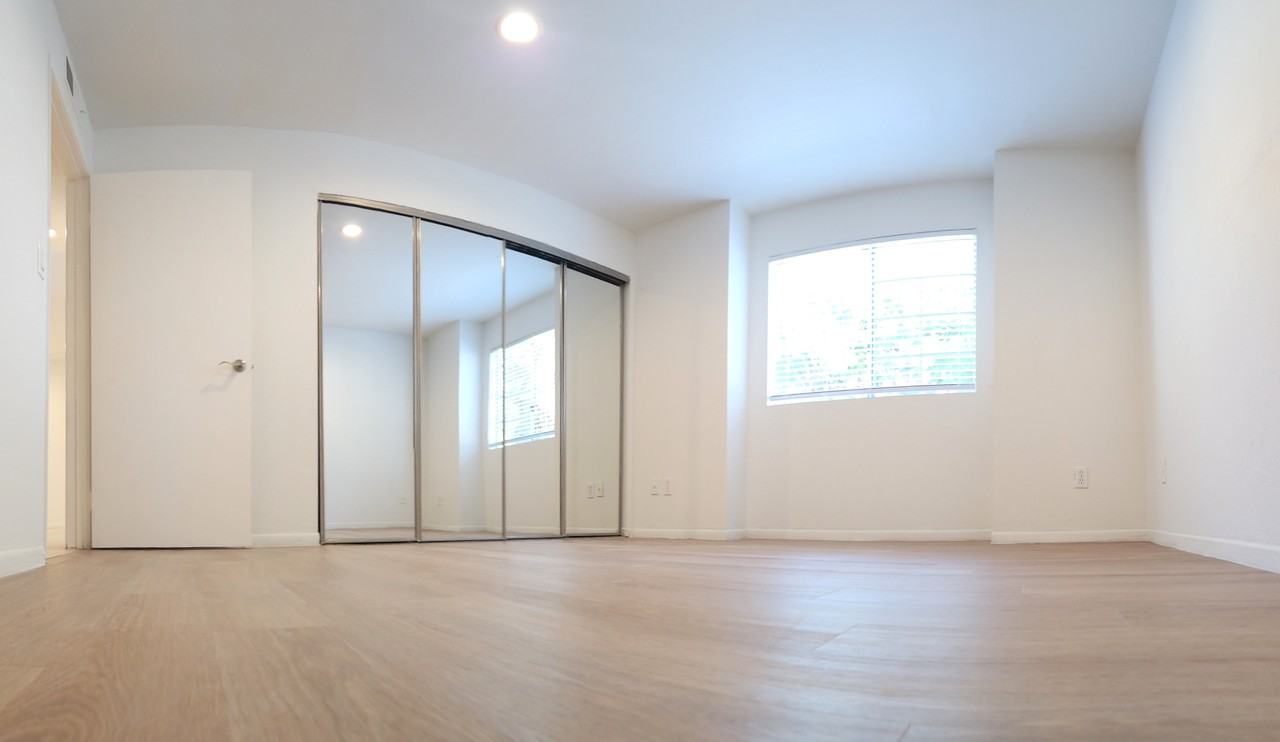 11020 Hesby Street #1 - Photo 7 of 25
