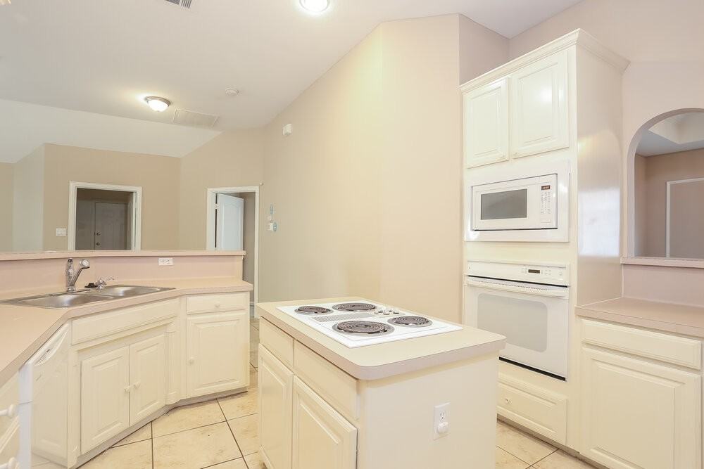 863 Sonora Ln - Photo 6 of 17