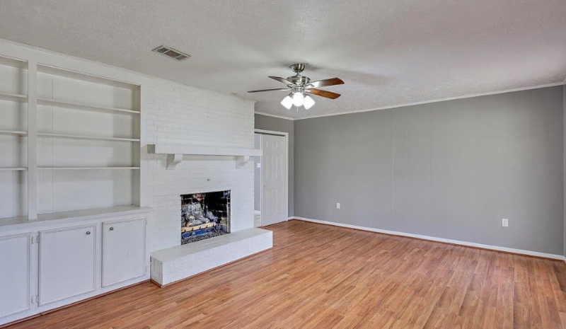221 Pecan Hill Dr - Photo 3 of 15