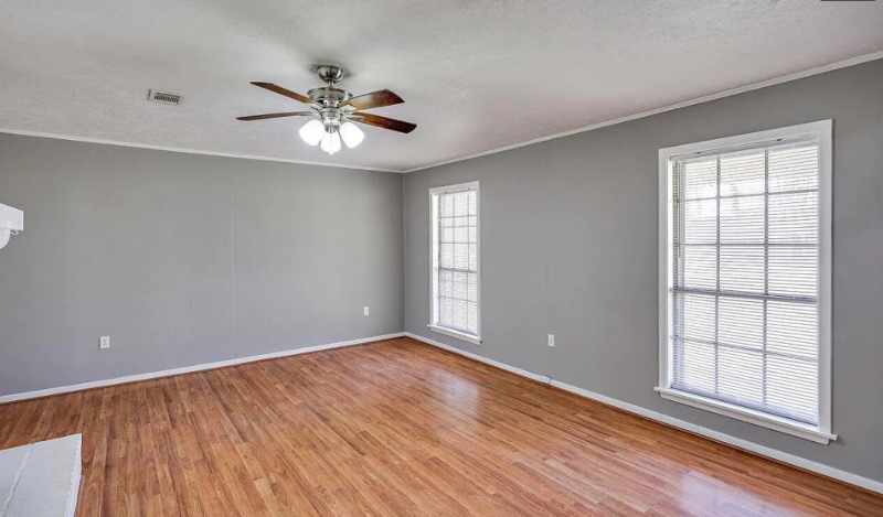 221 Pecan Hill Dr - Photo 5 of 15