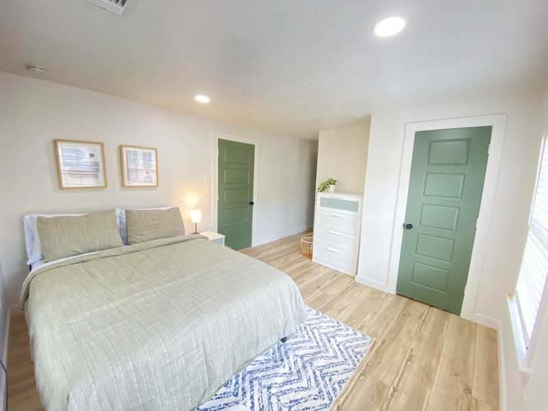 818 S 19th St - Photo 6 of 10