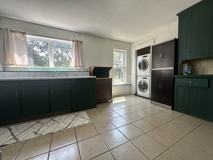 565 Thompson St #B - Photo 1 of 1