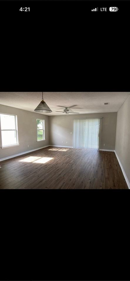 11111 Chippewa Way - Photo 4 of 15