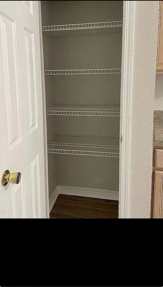 11111 Chippewa Way - Photo 5 of 15