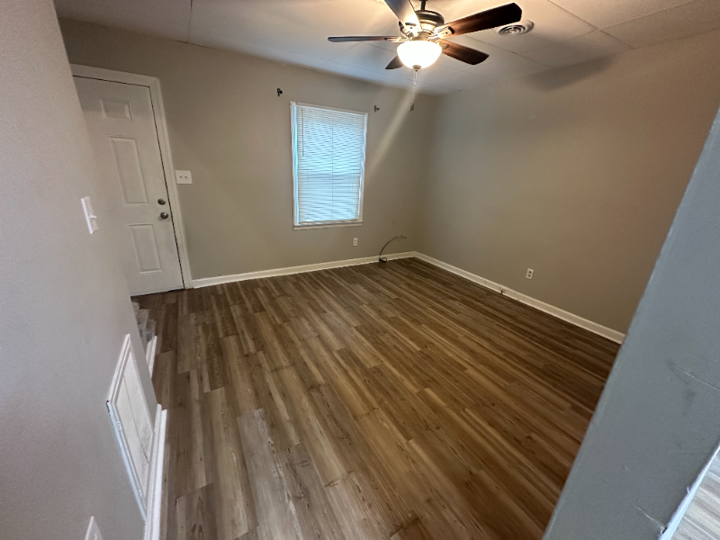 219 W Flower St #B2 - Photo 7 of 11