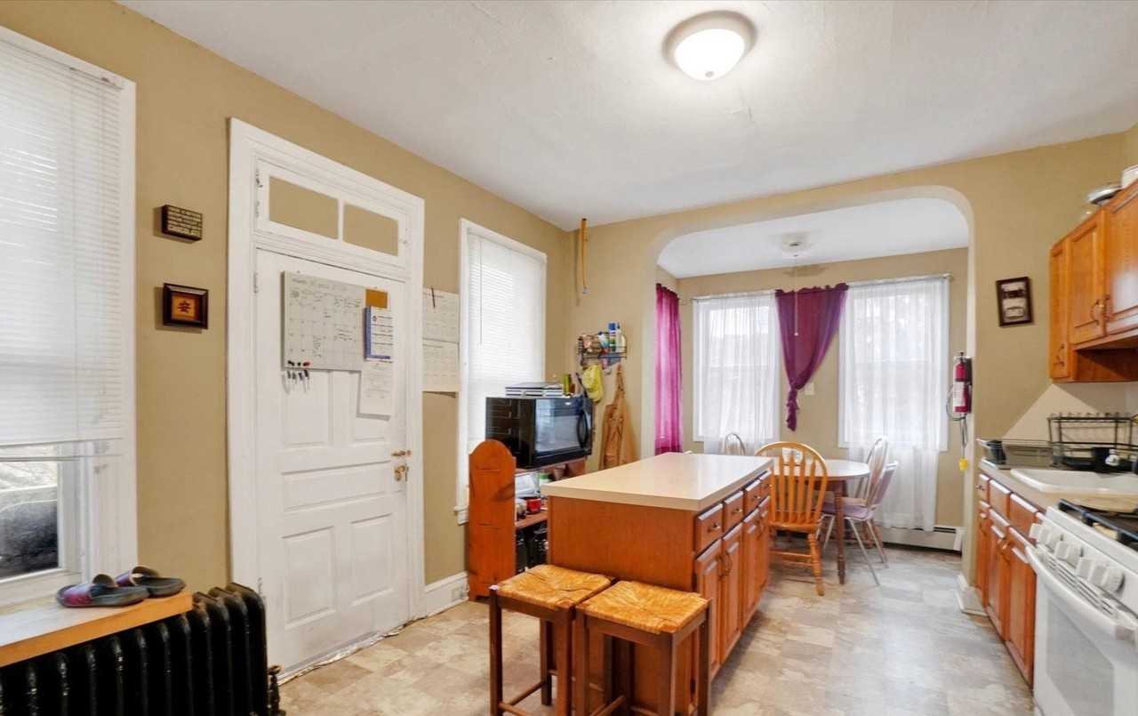 414 Park St #2 - Photo 4 of 13