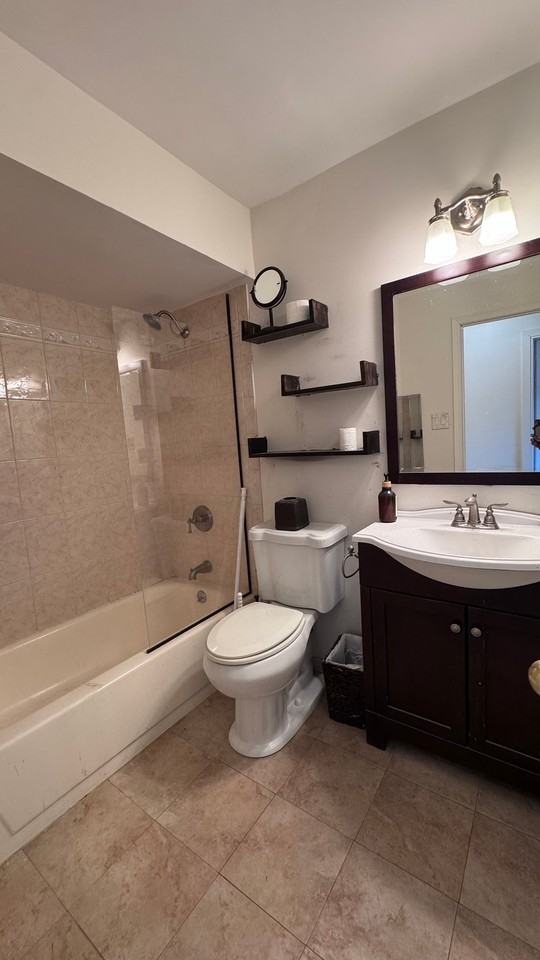 1226 E 82nd St #1FL - Photo 4 of 7