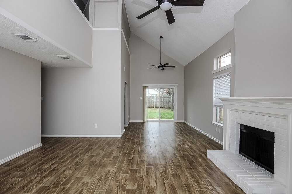 8500 Charleston Ave - Photo 5 of 17