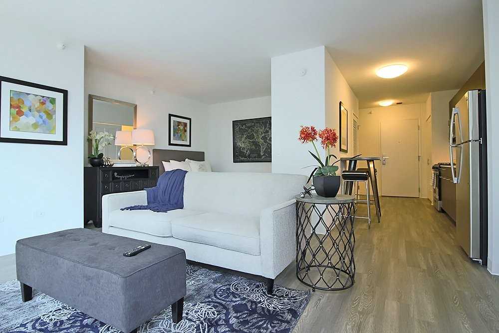 617 N Wells St #1003 - Photo 2 of 13