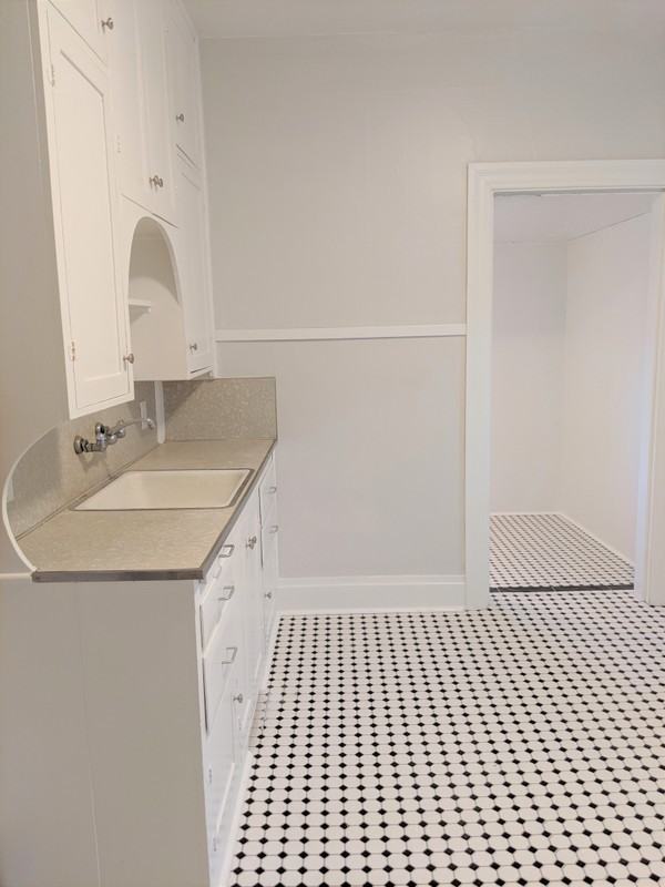 418 E 1st Ave #1 - Photo 6 of 11