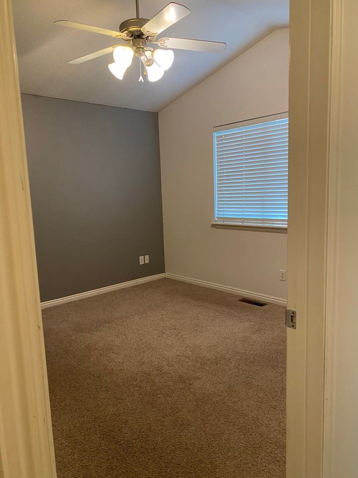 133 N 910 E #133 - Photo 7 of 8