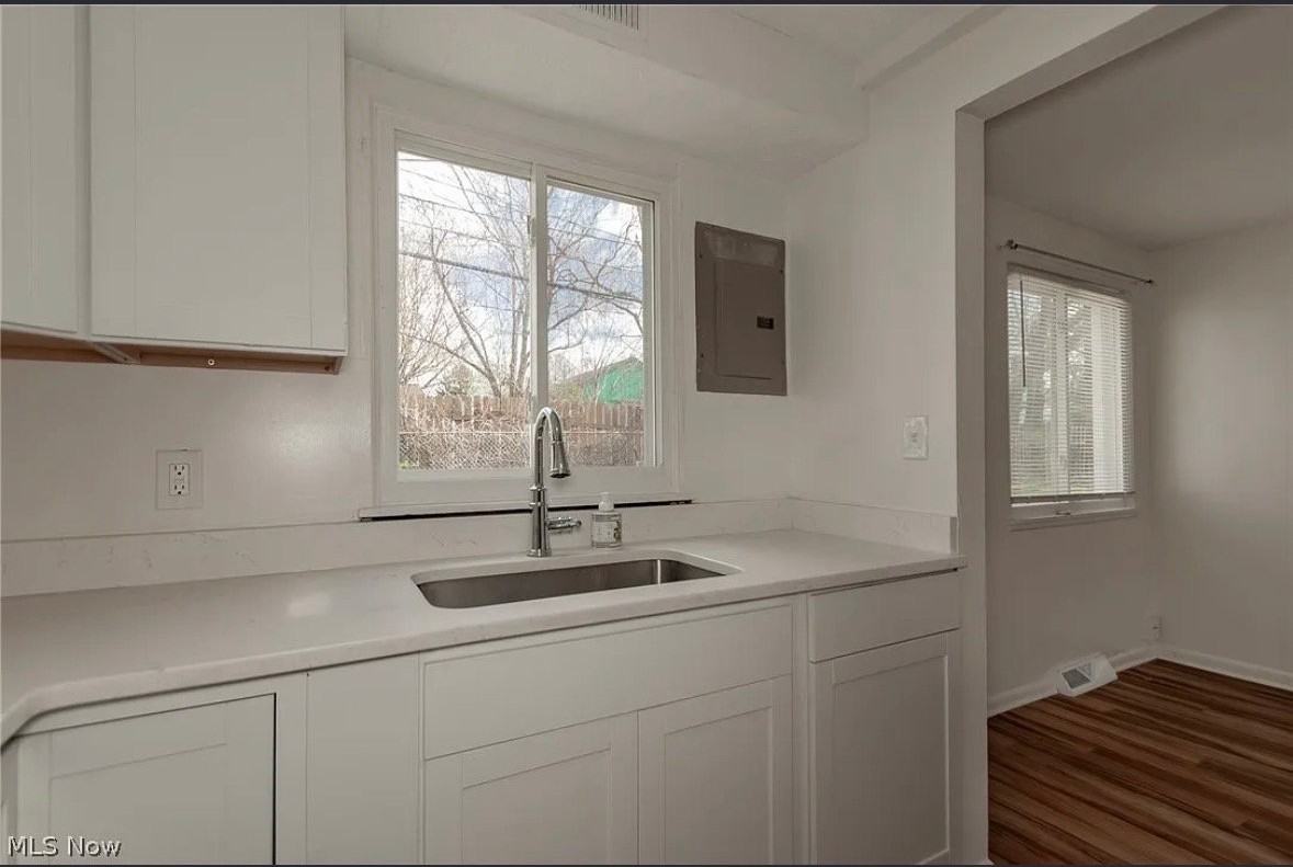 1543 Severn Ln #6 - Photo 5 of 9