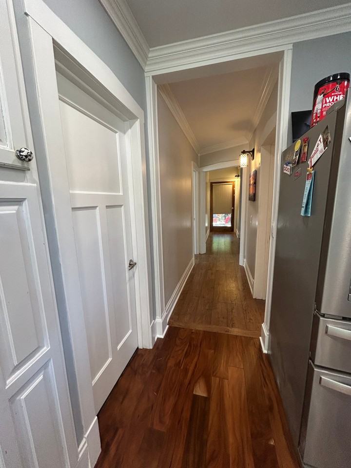 1411 Van Buren Ave #1 - Photo 6 of 11