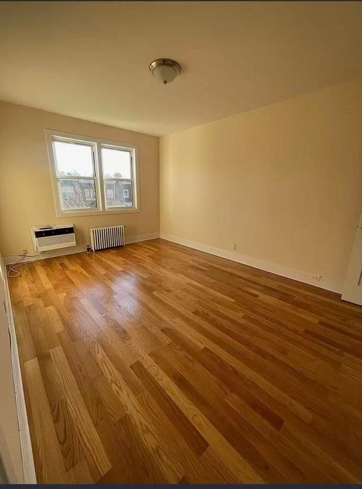 14446 69th Ave - Photo 7 of 12