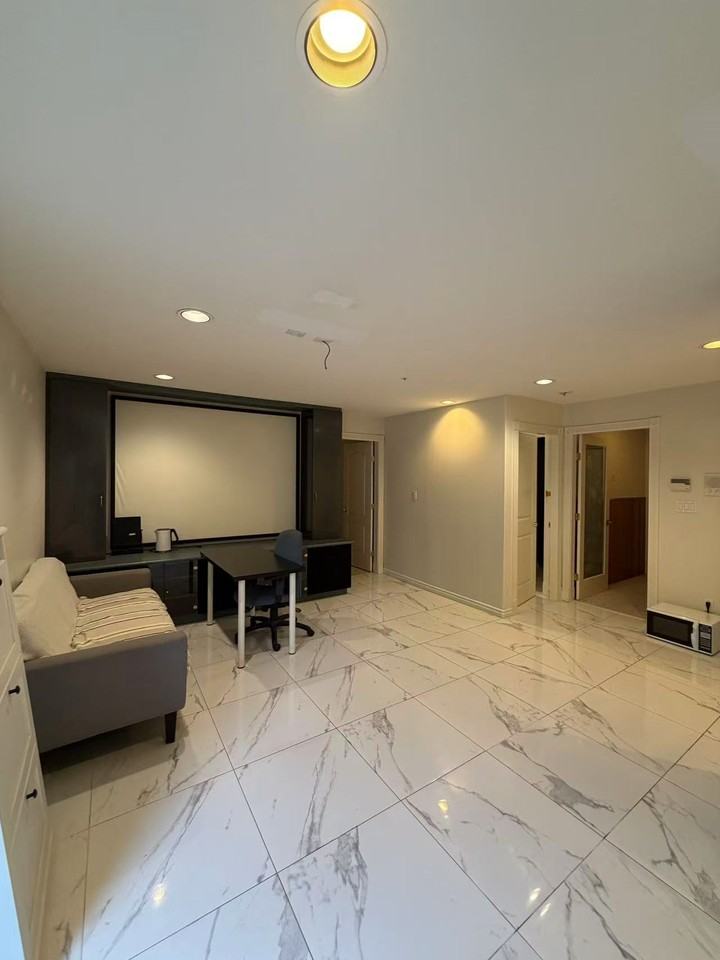2333 West 20th Avenue - Photo 4 of 7
