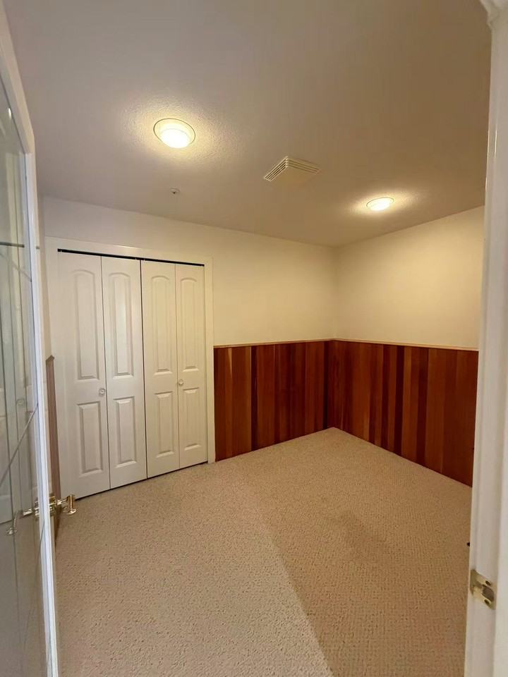 2333 West 20th Avenue - Photo 5 of 7