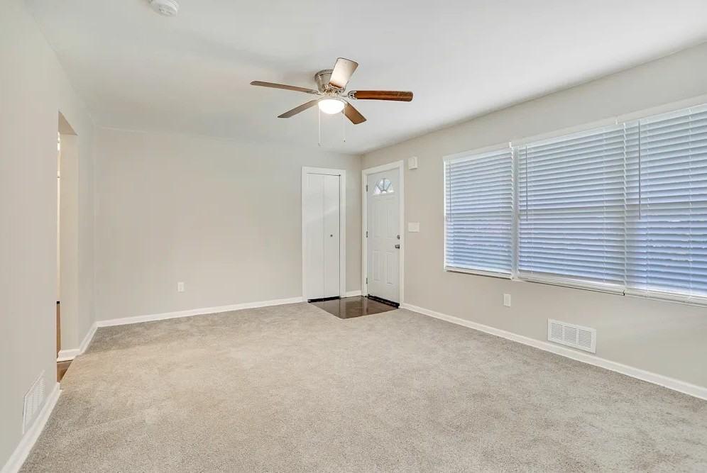 2285 Headland Dr - Photo 2 of 12