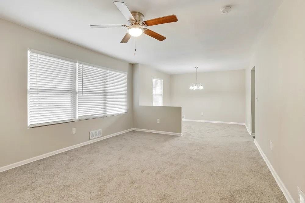2285 Headland Dr - Photo 4 of 12