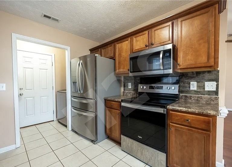 1476 Aultroy Dr - Photo 3 of 16