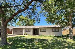 3112 Mockingbird Ln - Photo 1 of 1