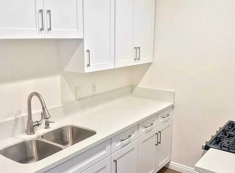 4262 Pepper Dr - Photo 4 of 14