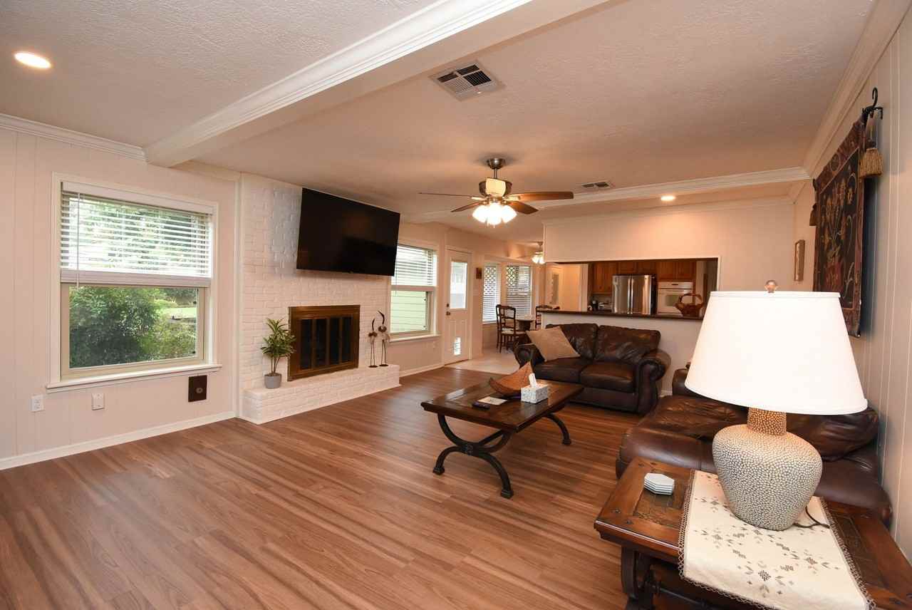 7907 Aleta Dr - Photo 6 of 12